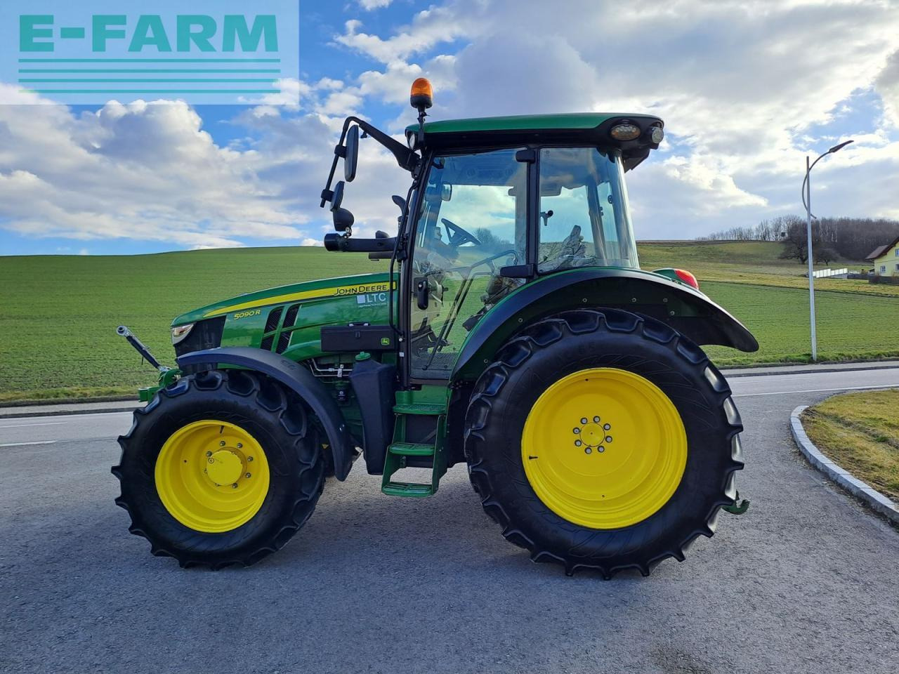 John Deere 5090r - Tractor: afbeelding 3 John Deere 5090r - Tractor: afbeelding 3