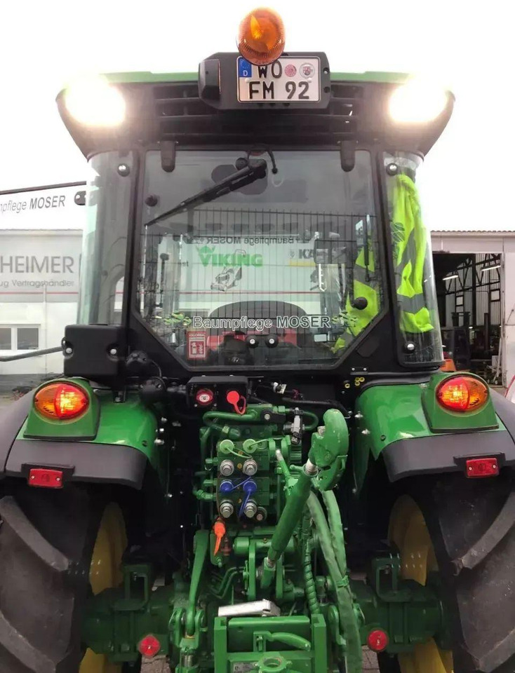 John Deere 5105gf stoll frontlader opt. 3-seite anhänger - Tractor: afbeelding 4 John Deere 5105gf stoll frontlader opt. 3-seite anhänger - Tractor: afbeelding 4