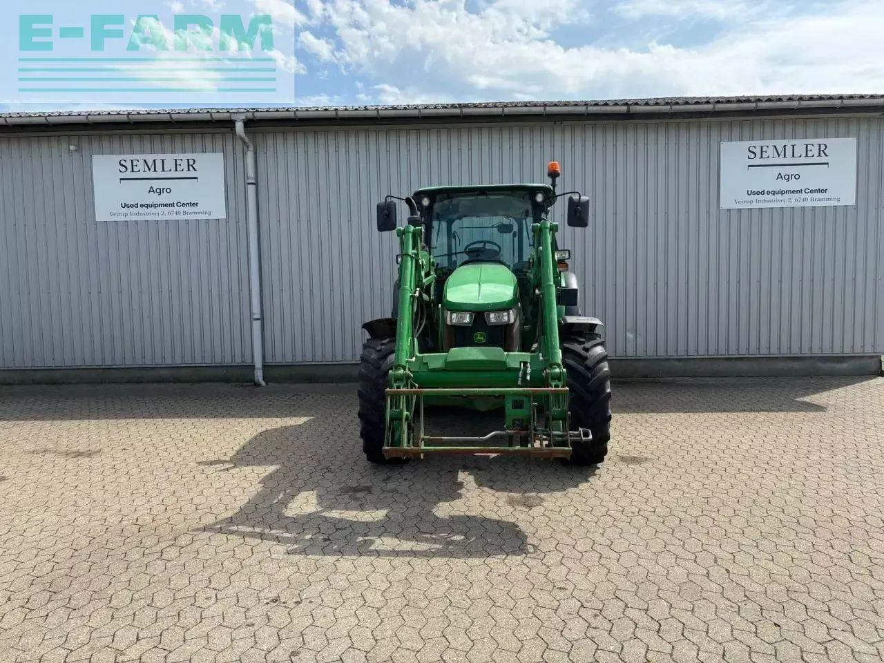 John Deere 5115m - Tractor: afbeelding 2 John Deere 5115m - Tractor: afbeelding 2