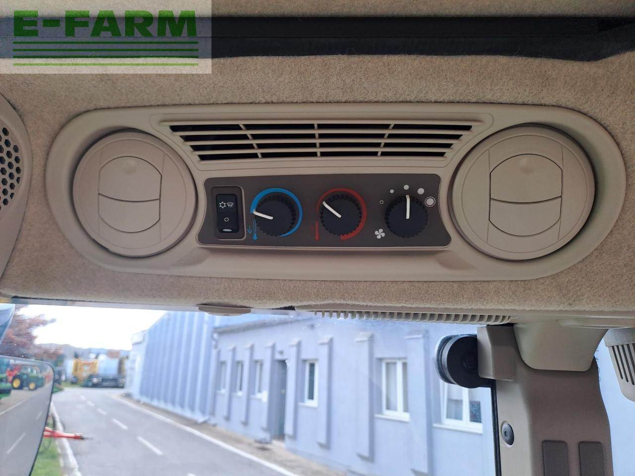 John Deere 5125R - Tractor: afbeelding 5 John Deere 5125R - Tractor: afbeelding 5