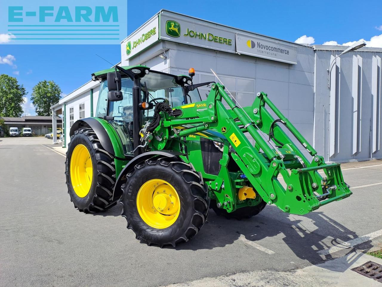 John Deere 5125R - Tractor: afbeelding 1 John Deere 5125R - Tractor: afbeelding 1