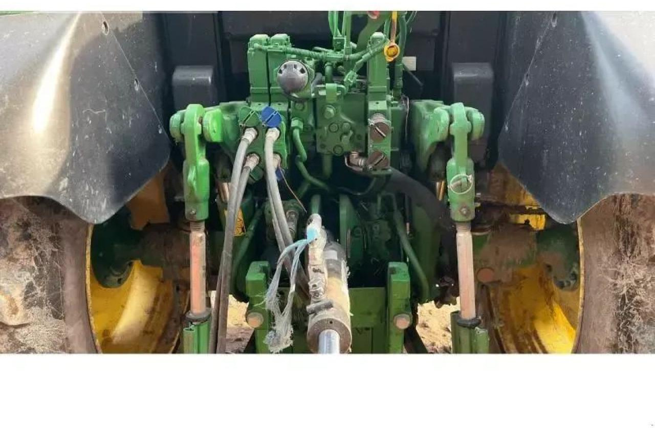 John Deere 6110m - Tractor: afbeelding 5 John Deere 6110m - Tractor: afbeelding 5