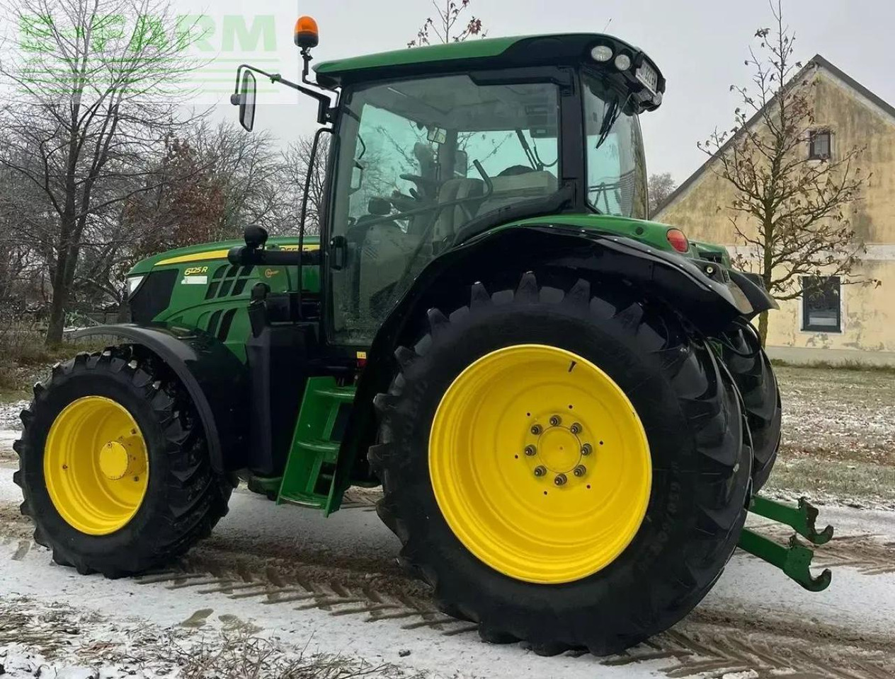 John Deere 6125r - Tractor: afbeelding 3 John Deere 6125r - Tractor: afbeelding 3