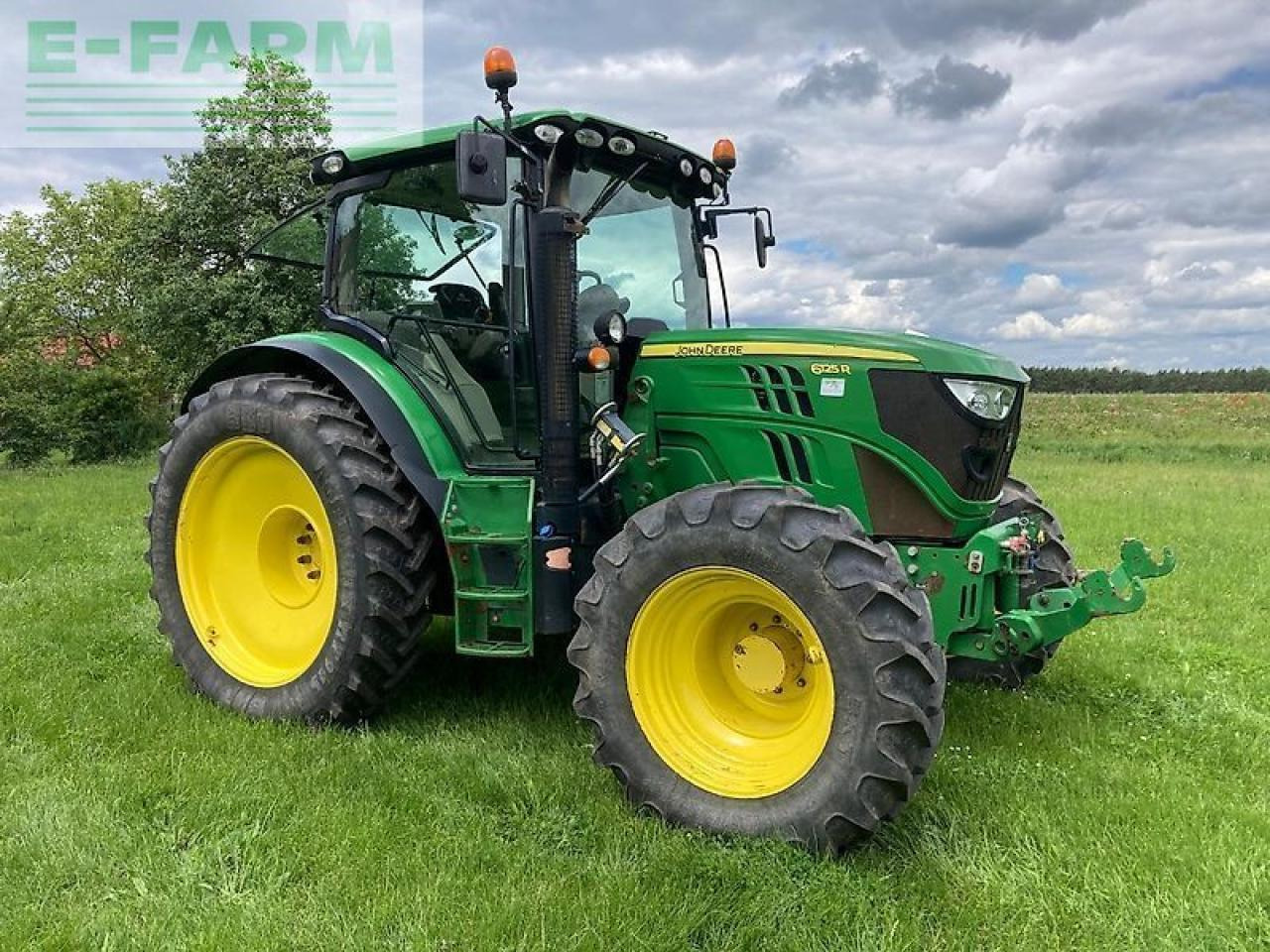 John Deere 6125r - Tractor: afbeelding 3 John Deere 6125r - Tractor: afbeelding 3