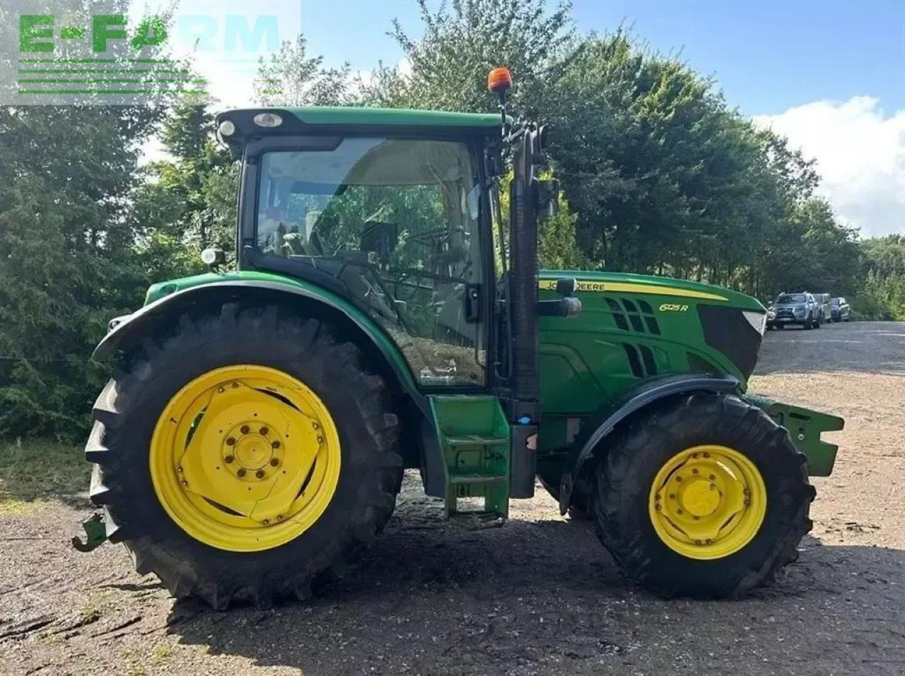 John Deere 6125r - Tractor: afbeelding 2 John Deere 6125r - Tractor: afbeelding 2