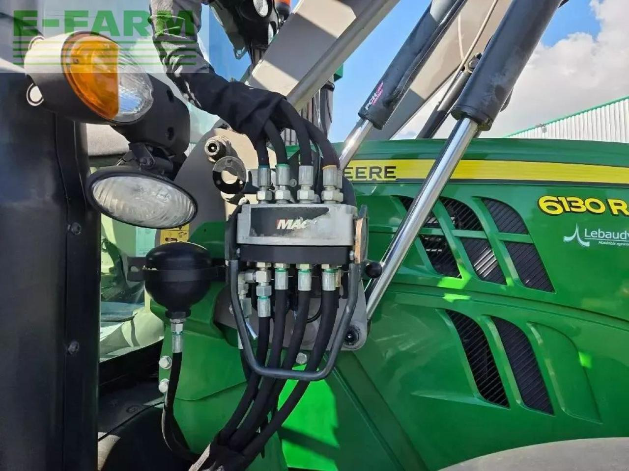John Deere 6130r - Tractor: afbeelding 5 John Deere 6130r - Tractor: afbeelding 5