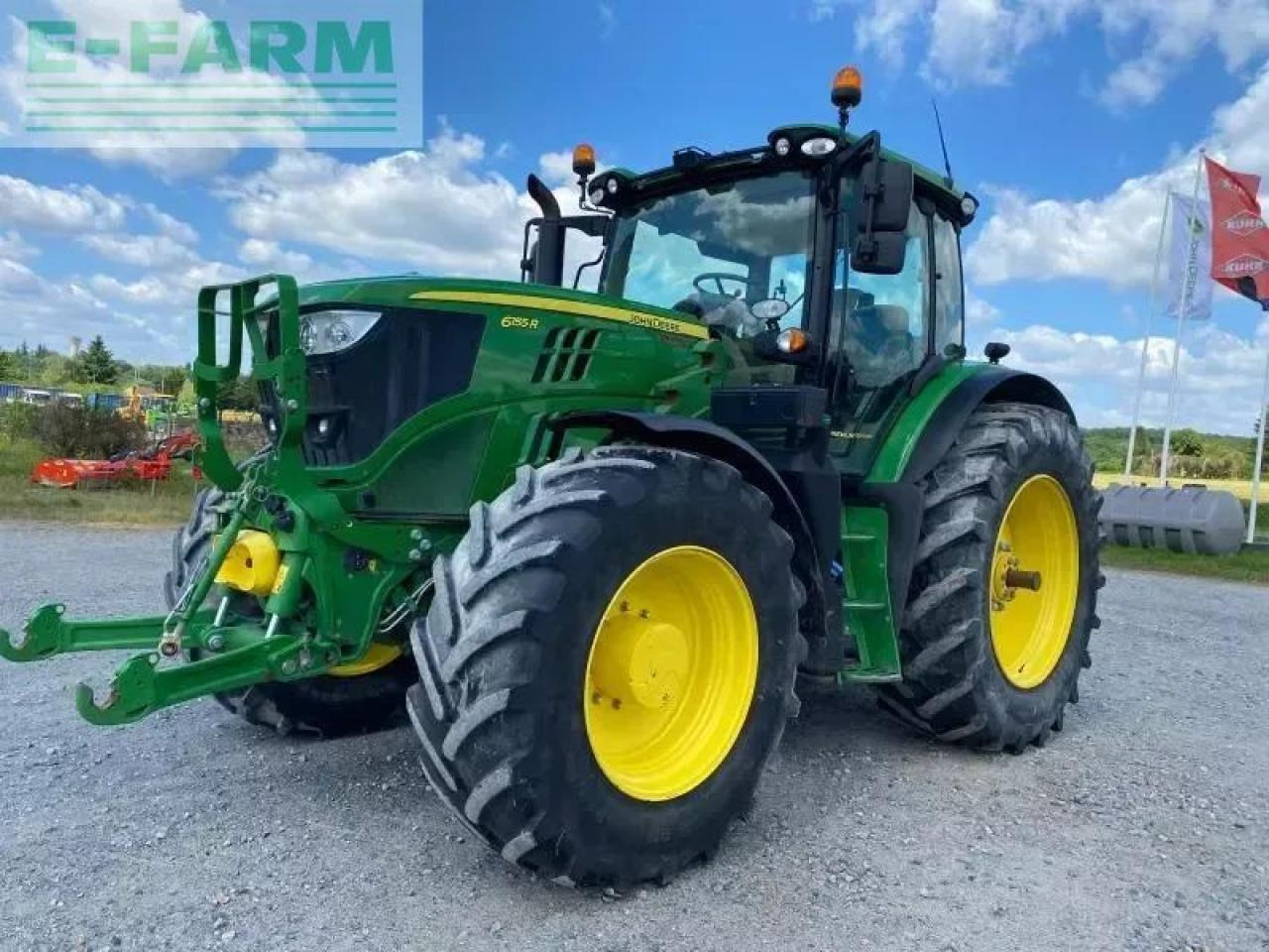John Deere 6155r - Tractor: afbeelding 1 John Deere 6155r - Tractor: afbeelding 1