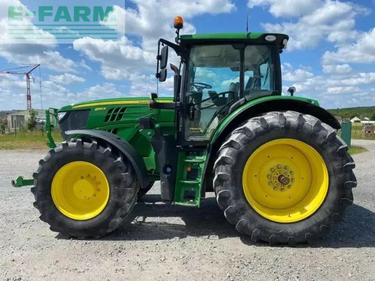 John Deere 6155r - Tractor: afbeelding 4 John Deere 6155r - Tractor: afbeelding 4