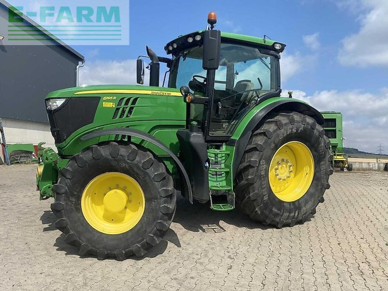 John Deere 6195r - Tractor: afbeelding 1 John Deere 6195r - Tractor: afbeelding 1