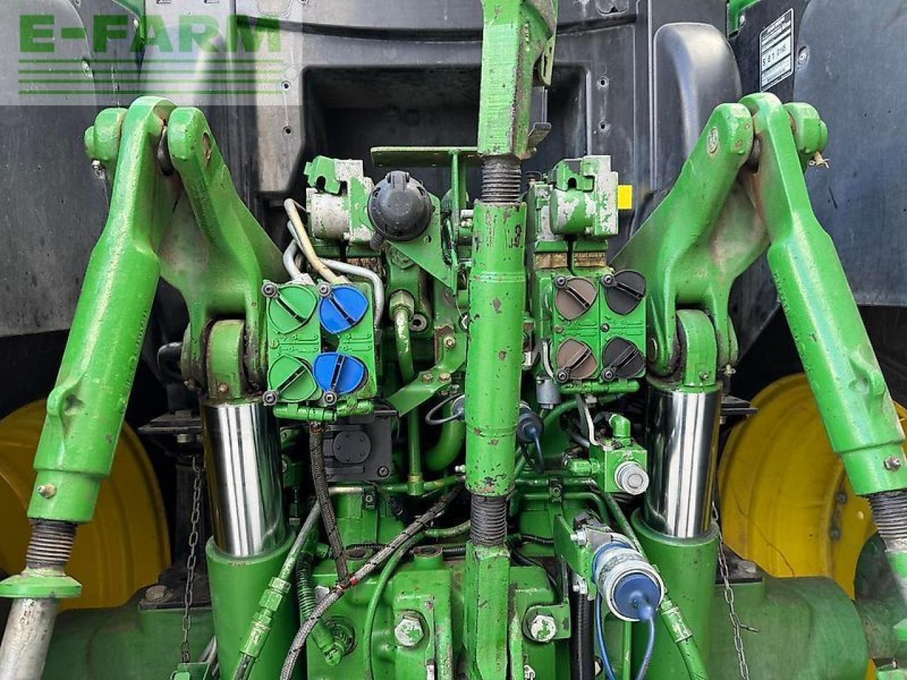 John Deere 6210 - Tractor: afbeelding 3 John Deere 6210 - Tractor: afbeelding 3