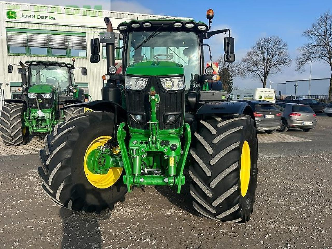 John Deere 6215r - Tractor: afbeelding 2 John Deere 6215r - Tractor: afbeelding 2
