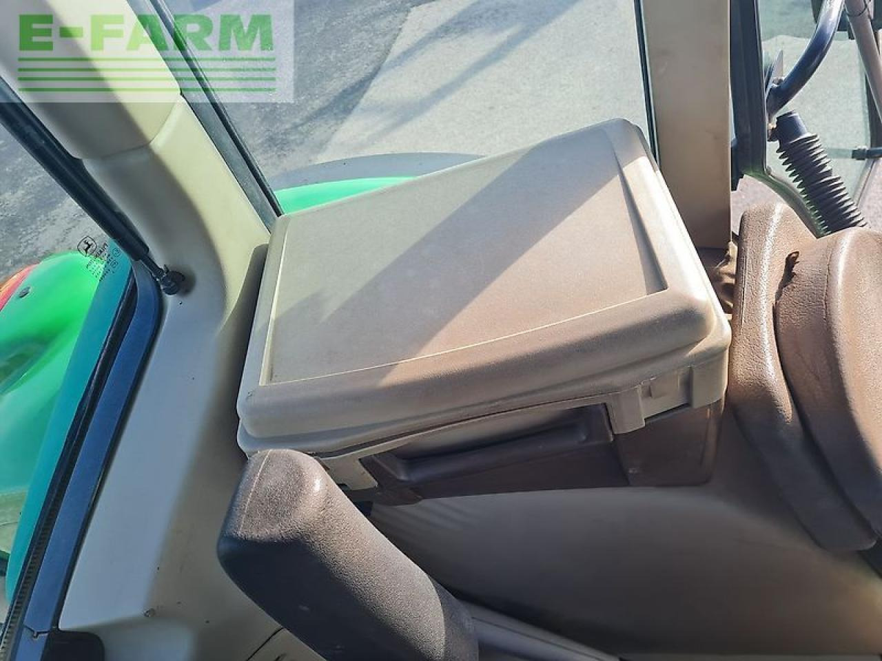 Tractor John Deere 6220 premium: afbeelding 17 Tractor John Deere 6220 premium: afbeelding 17