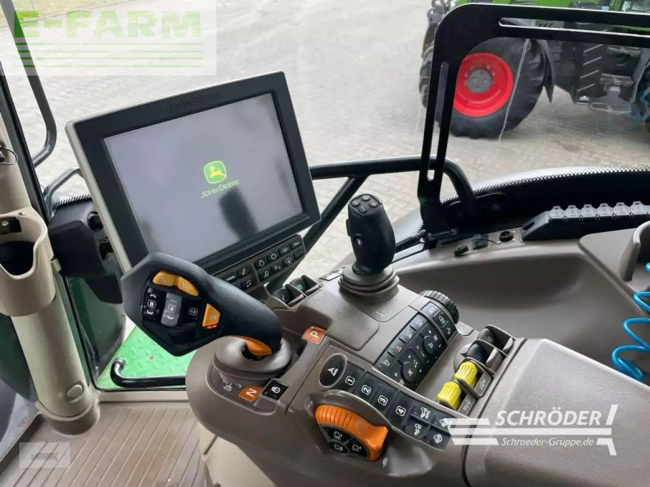 Tractor John Deere 6250 r: afbeelding 12 Tractor John Deere 6250 r: afbeelding 12