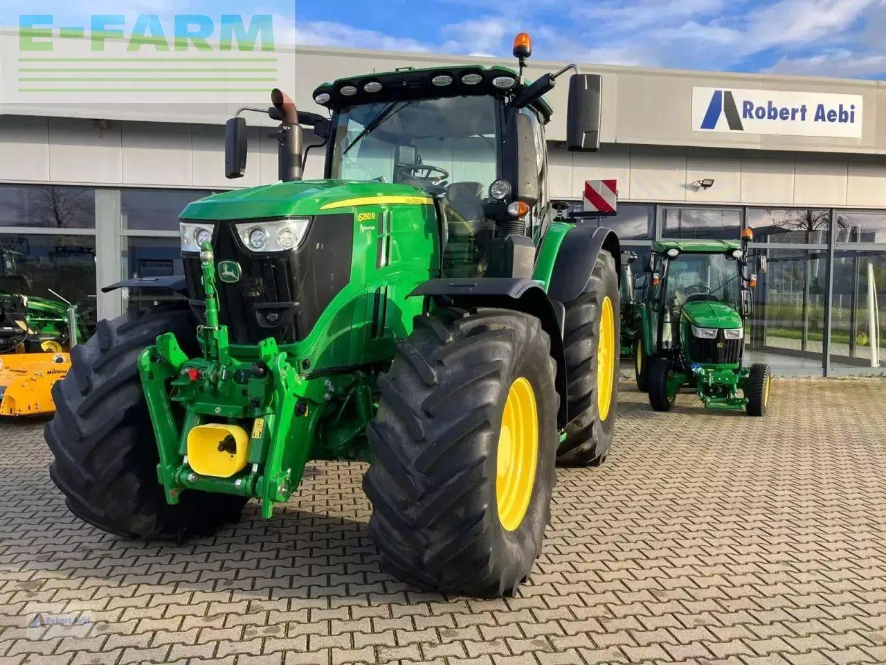 John Deere 6250r - Tractor: afbeelding 3 John Deere 6250r - Tractor: afbeelding 3