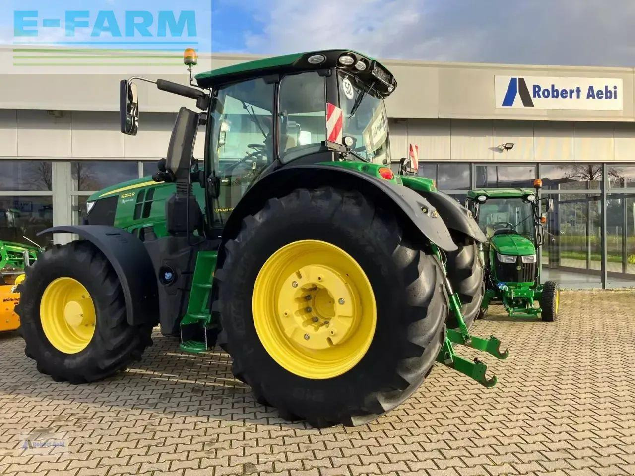 John Deere 6250r - Tractor: afbeelding 5 John Deere 6250r - Tractor: afbeelding 5