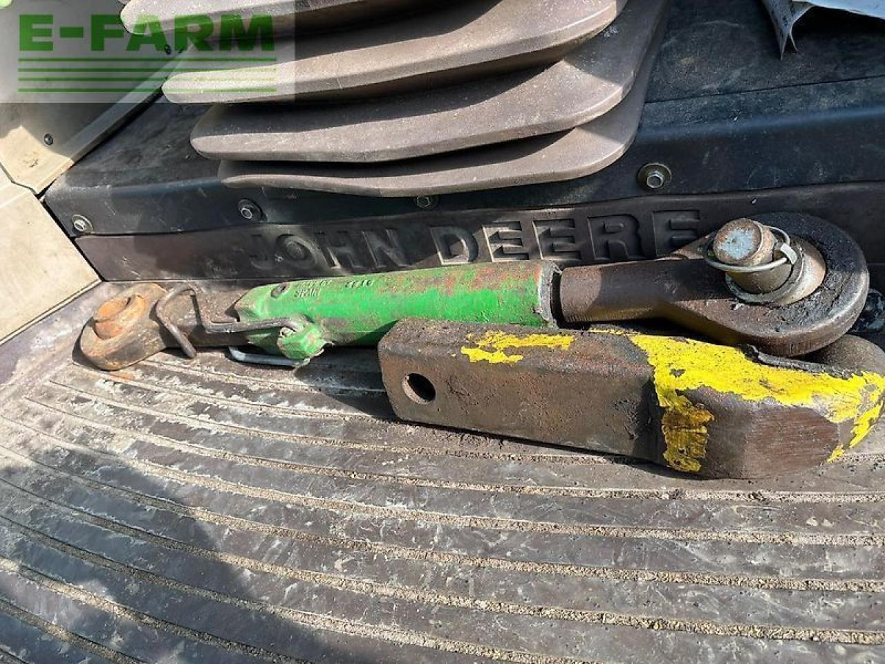 John Deere 6420 - Tractor: afbeelding 3 John Deere 6420 - Tractor: afbeelding 3