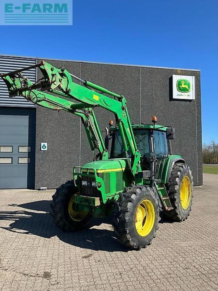 John Deere 6810 - Tractor: afbeelding 1 John Deere 6810 - Tractor: afbeelding 1