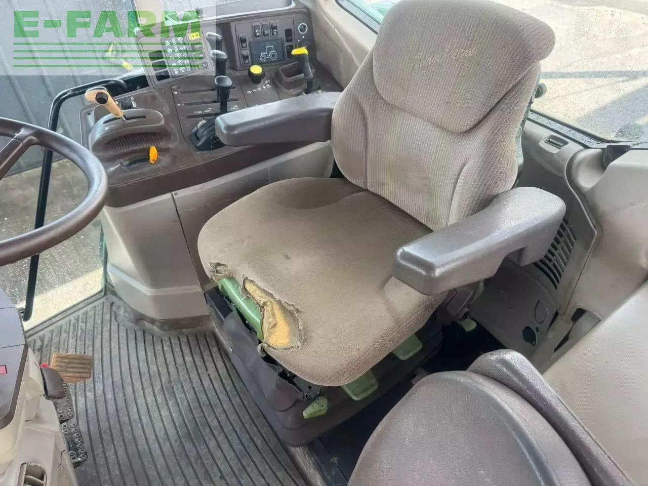 John Deere 6820 - Tractor: afbeelding 2 John Deere 6820 - Tractor: afbeelding 2