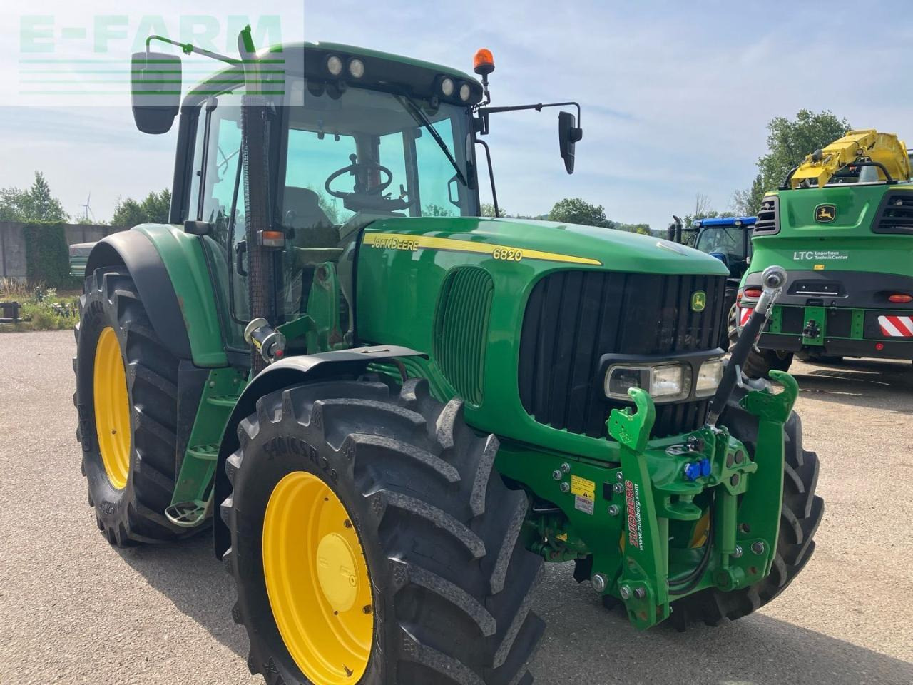 John Deere 6820 Premium - Tractor: afbeelding 4 John Deere 6820 Premium - Tractor: afbeelding 4