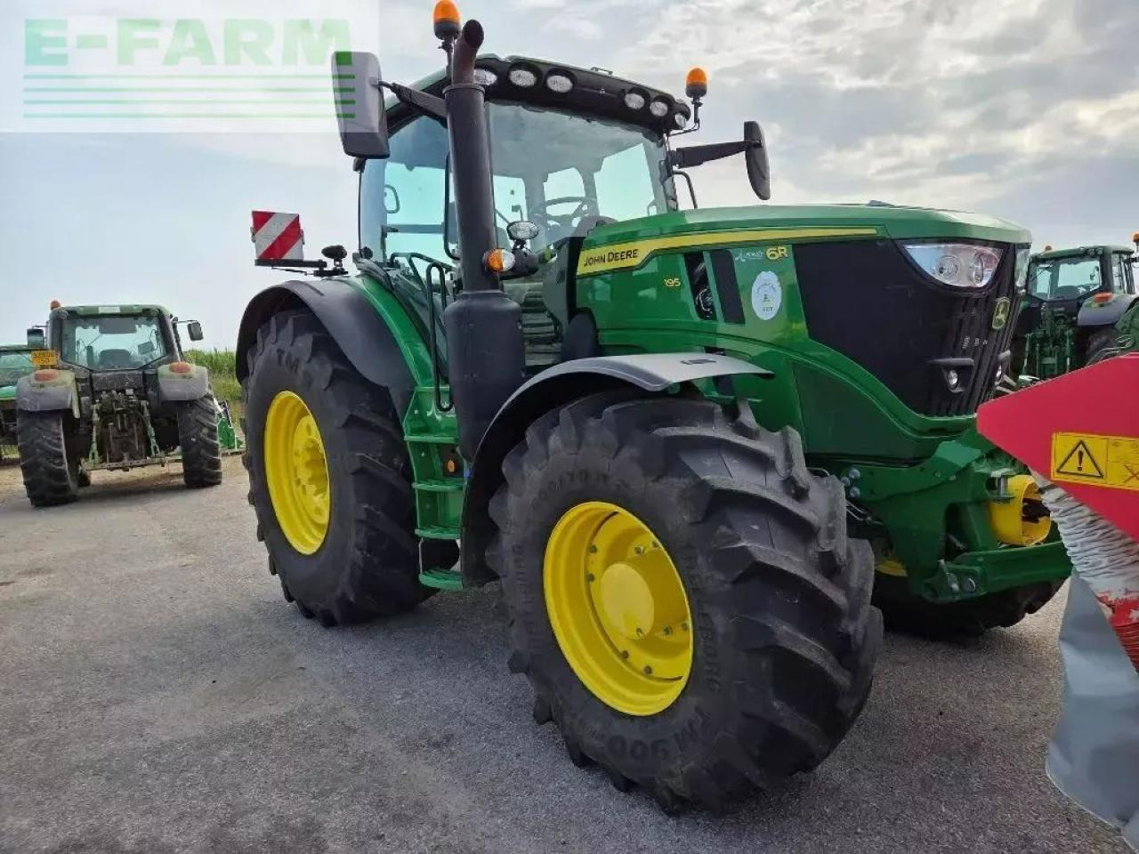 Tractor John Deere 6r195: afbeelding 8 Tractor John Deere 6r195: afbeelding 8