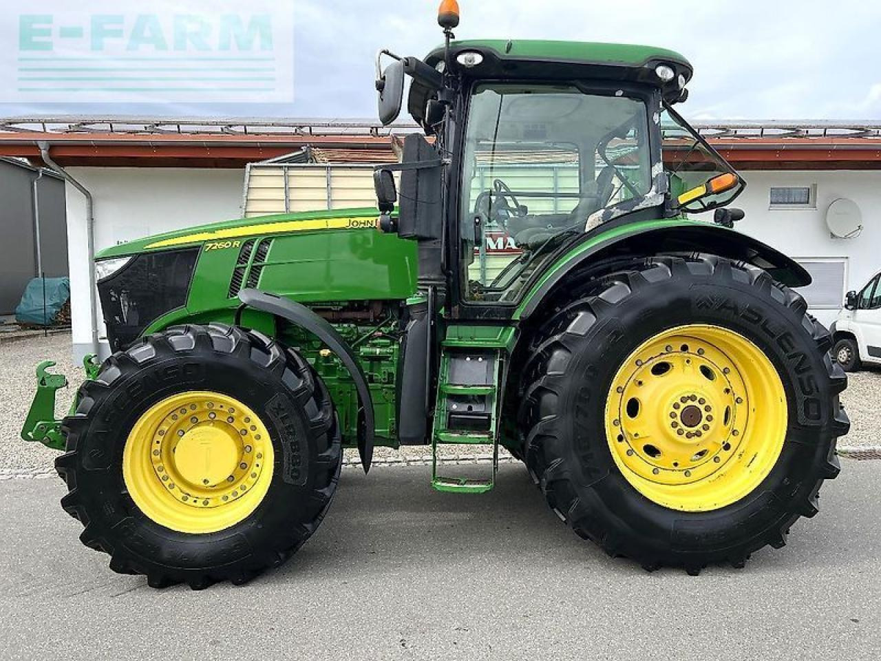 John Deere 7260 r mit einer guten ausstattung - Tractor: afbeelding 2 John Deere 7260 r mit einer guten ausstattung - Tractor: afbeelding 2
