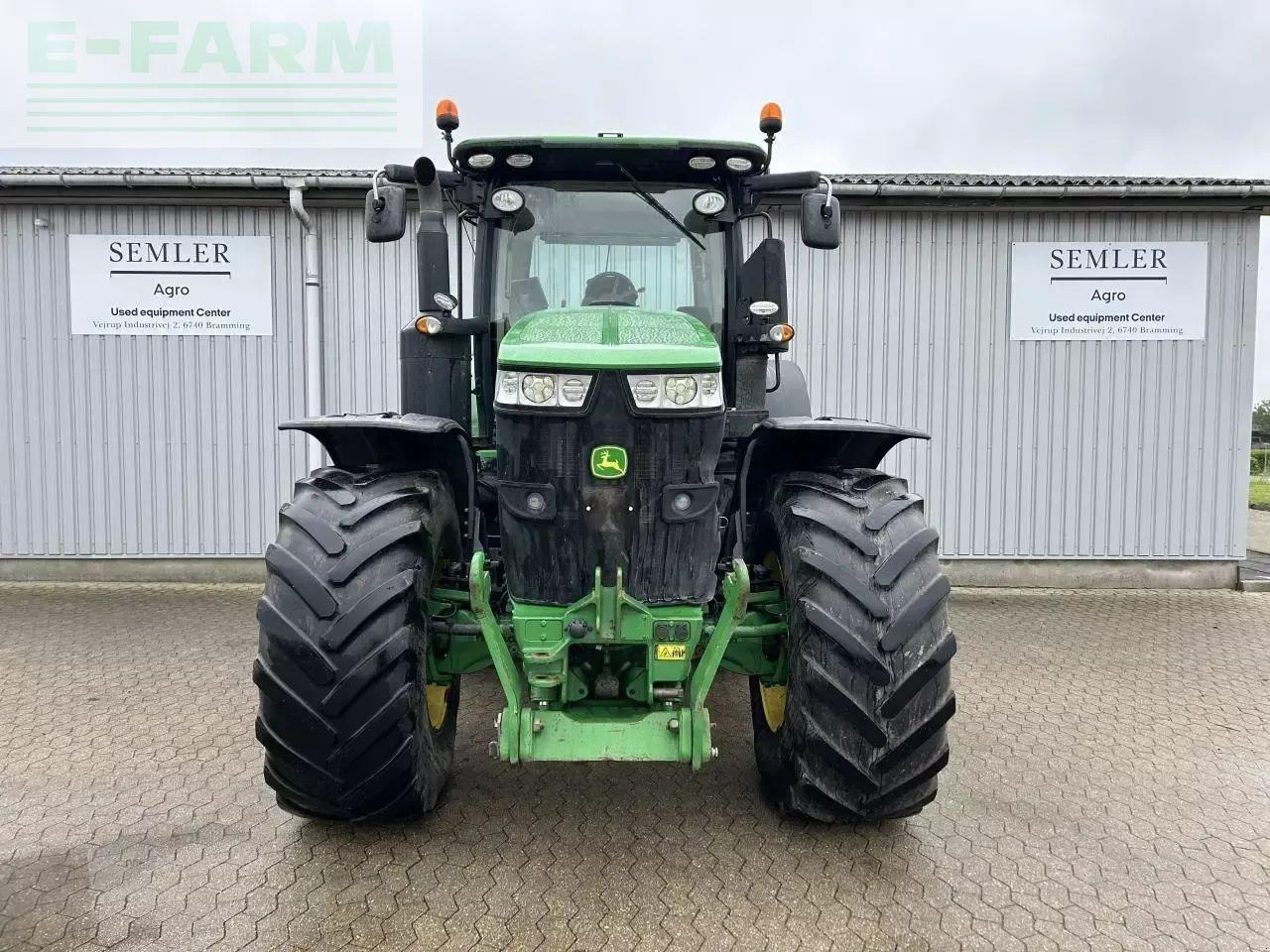 John Deere 7310r - Tractor: afbeelding 2 John Deere 7310r - Tractor: afbeelding 2