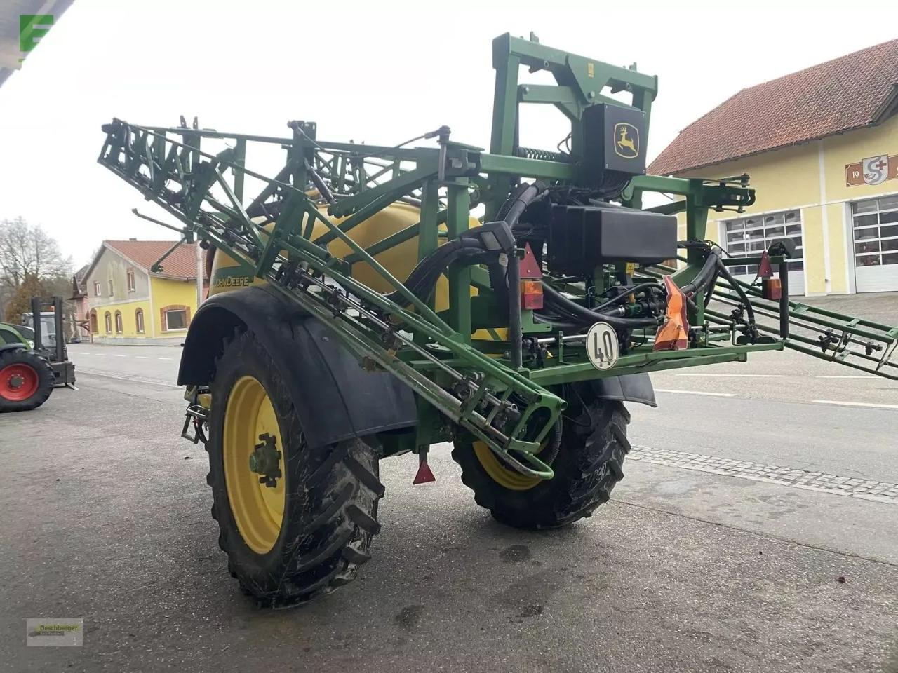John Deere 740 - 28 m - Getrokken veldspuit: afbeelding 3 John Deere 740 - 28 m - Getrokken veldspuit: afbeelding 3