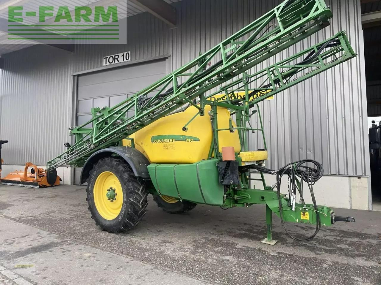John Deere 740 - 28 m - Getrokken veldspuit: afbeelding 1 John Deere 740 - 28 m - Getrokken veldspuit: afbeelding 1