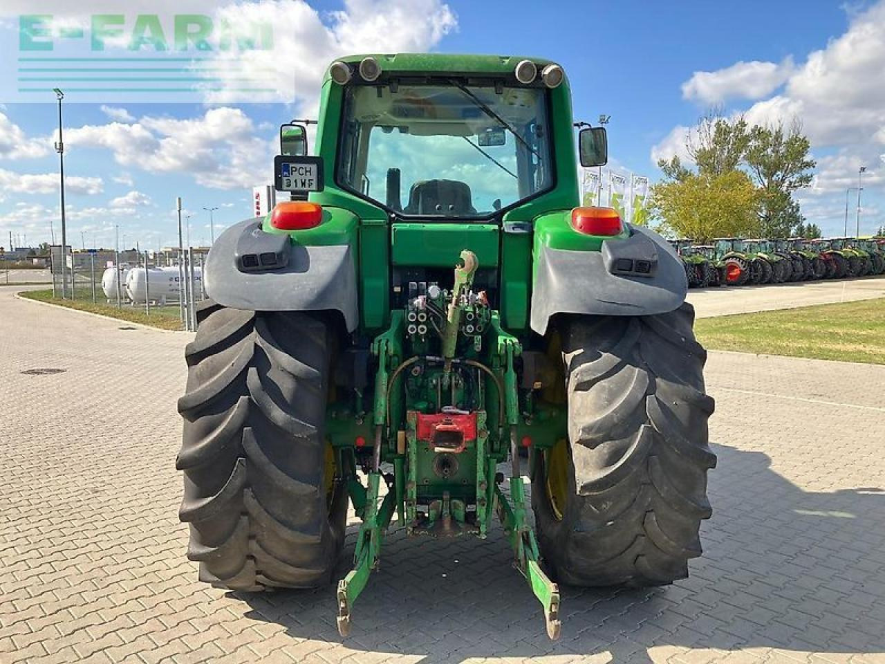 John Deere 7430 - Tractor: afbeelding 4 John Deere 7430 - Tractor: afbeelding 4