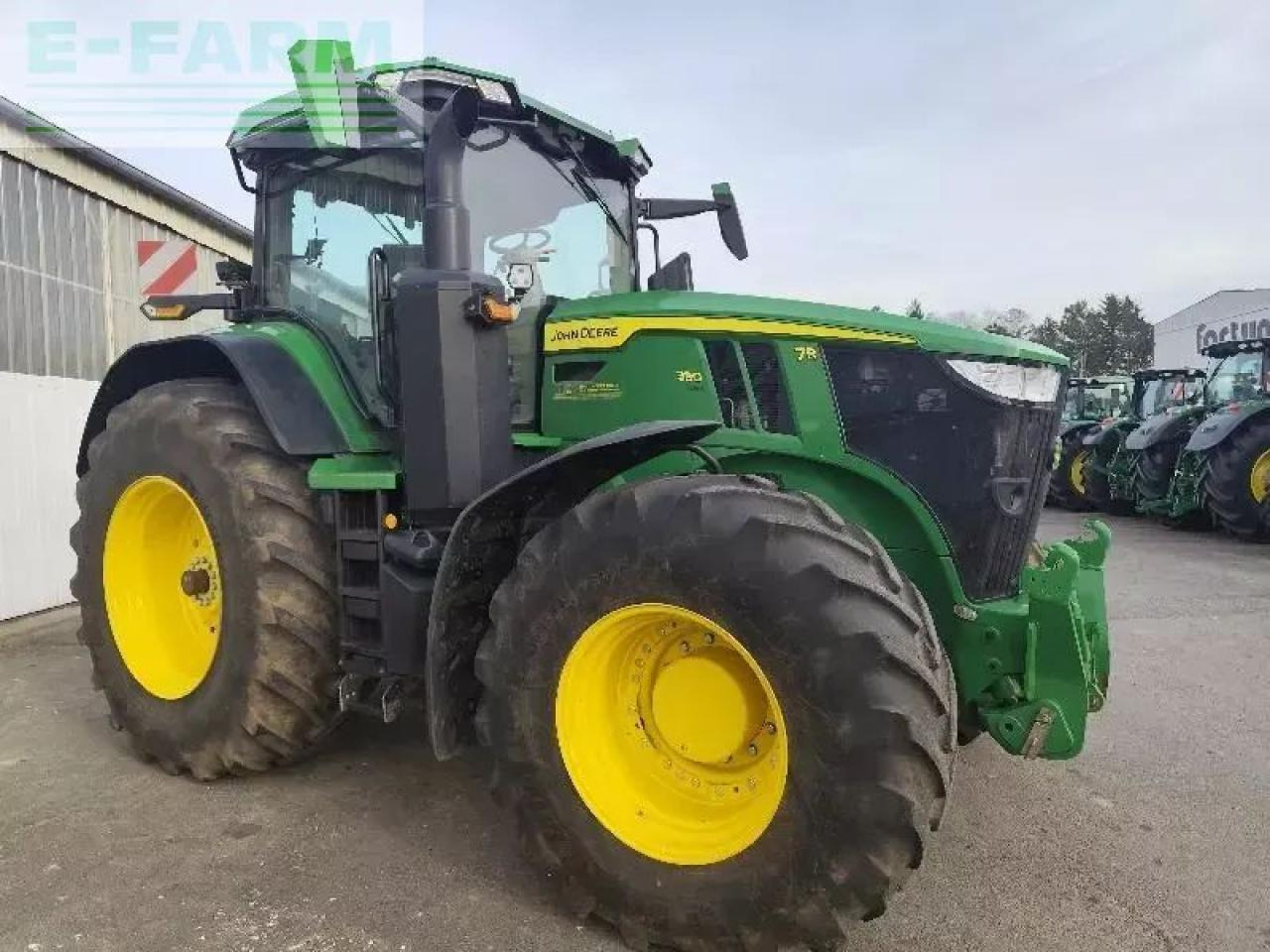 John Deere 7r 330 - Tractor: afbeelding 2 John Deere 7r 330 - Tractor: afbeelding 2