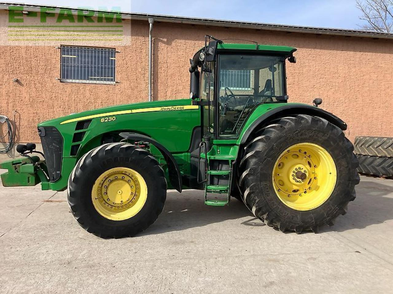 John Deere 8230 ils, powr shift - Tractor: afbeelding 2 John Deere 8230 ils, powr shift - Tractor: afbeelding 2
