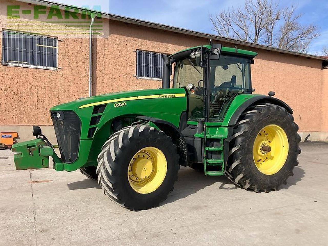 John Deere 8230 ils, powr shift - Tractor: afbeelding 1 John Deere 8230 ils, powr shift - Tractor: afbeelding 1