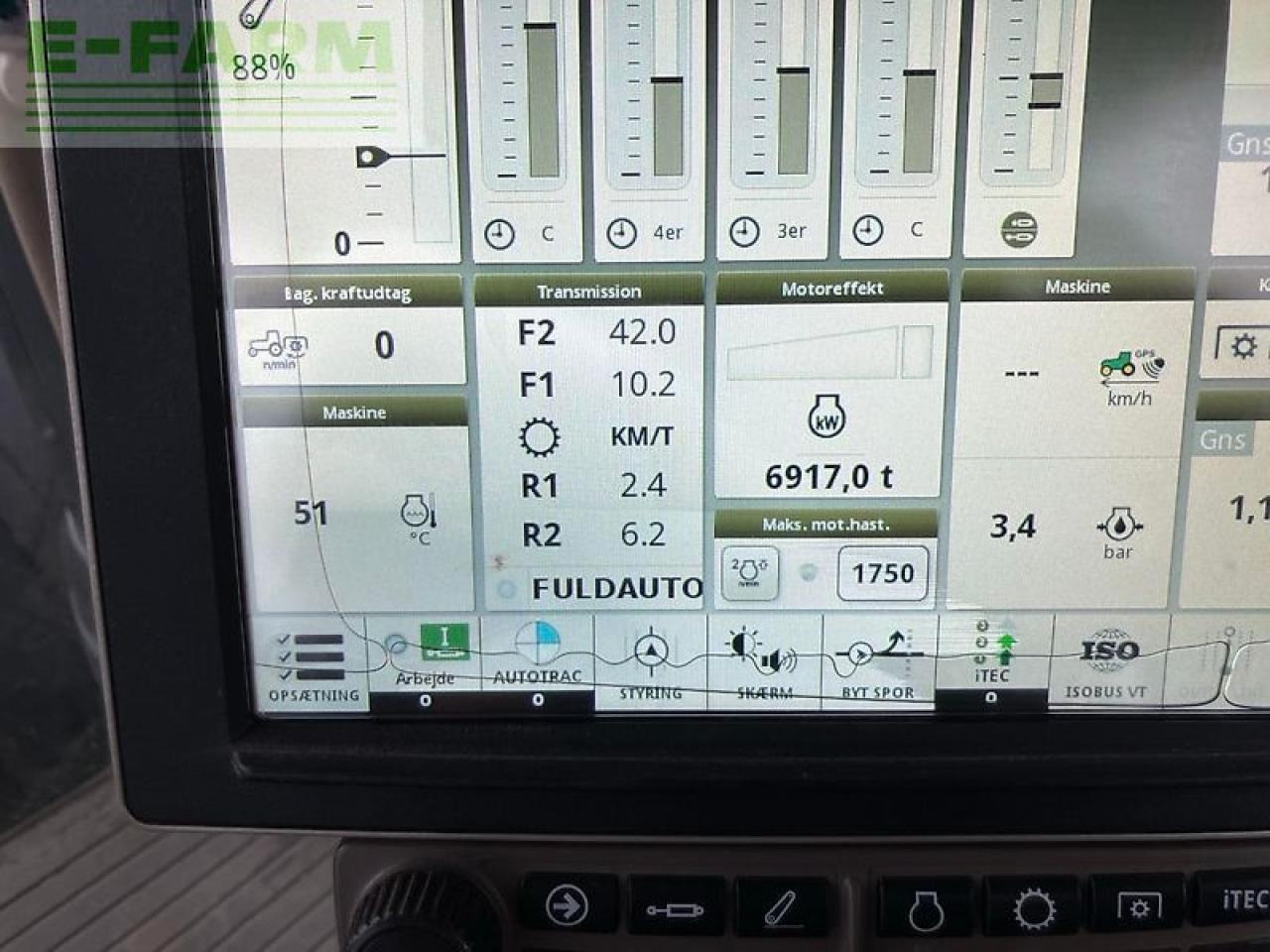 John Deere 8320r - Tractor: afbeelding 3 John Deere 8320r - Tractor: afbeelding 3