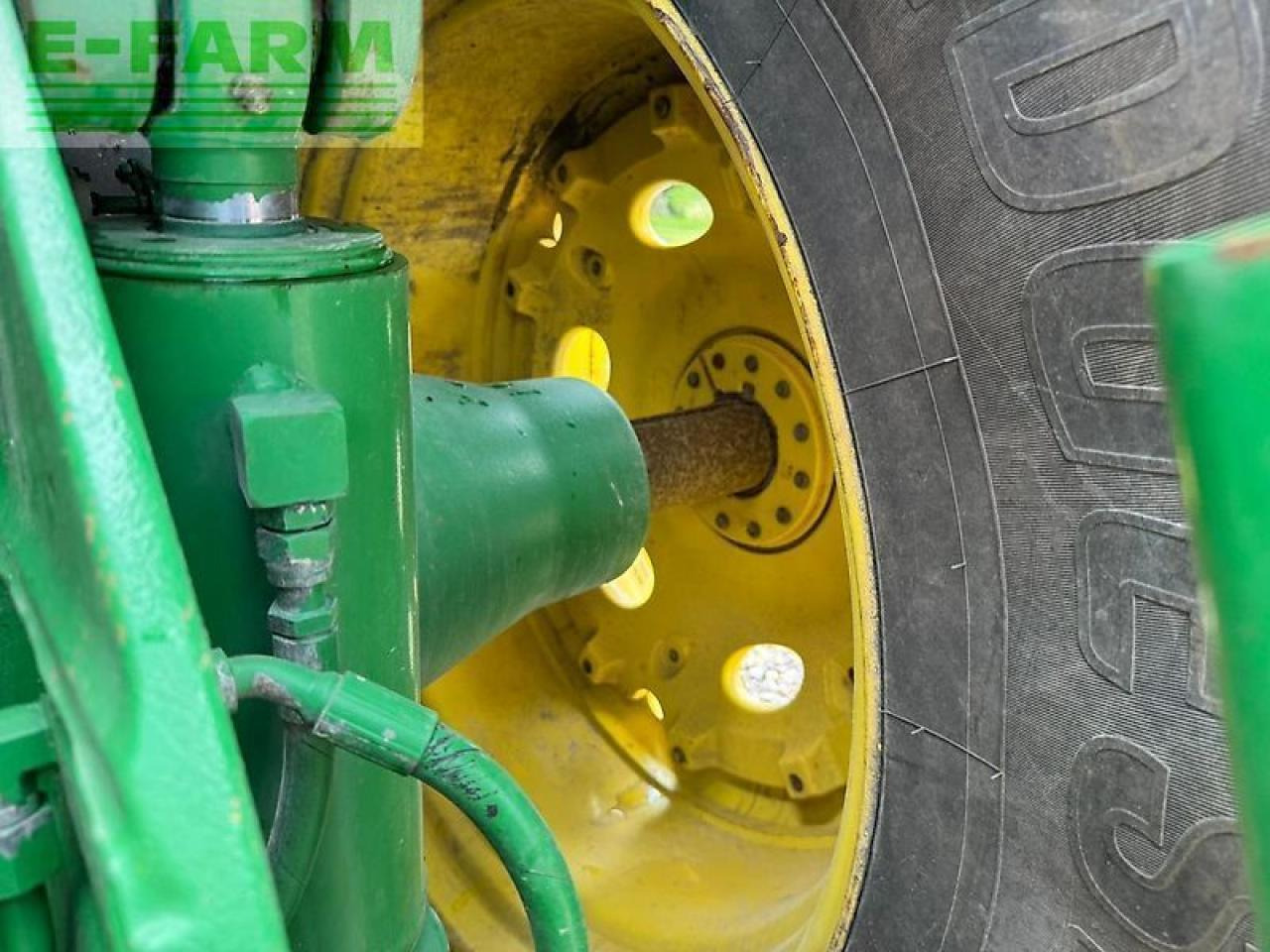 John Deere 8370r - Tractor: afbeelding 5 John Deere 8370r - Tractor: afbeelding 5