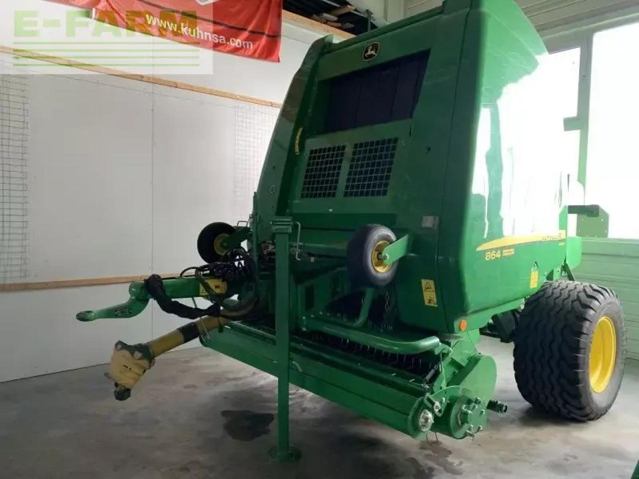 John Deere 864 maxicut - Vierkante balenpers: afbeelding 1 John Deere 864 maxicut - Vierkante balenpers: afbeelding 1