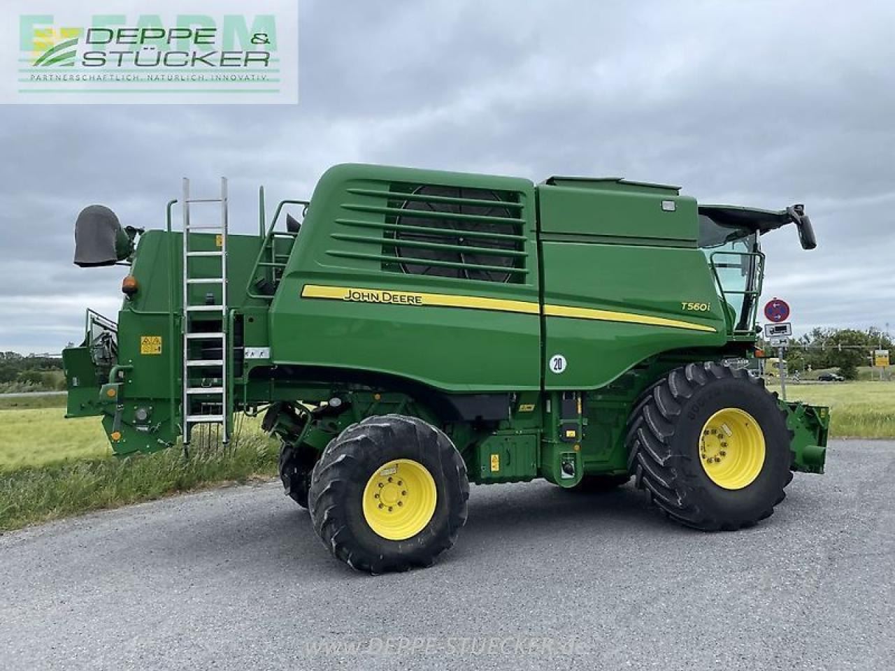John Deere t560 mit 722pf - Maaidorser: afbeelding 3 John Deere t560 mit 722pf - Maaidorser: afbeelding 3