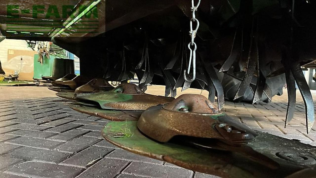 Krone ec b 870 cv collect + krone ec f 320 cv - Maaimachine: afbeelding 4 Krone ec b 870 cv collect + krone ec f 320 cv - Maaimachine: afbeelding 4