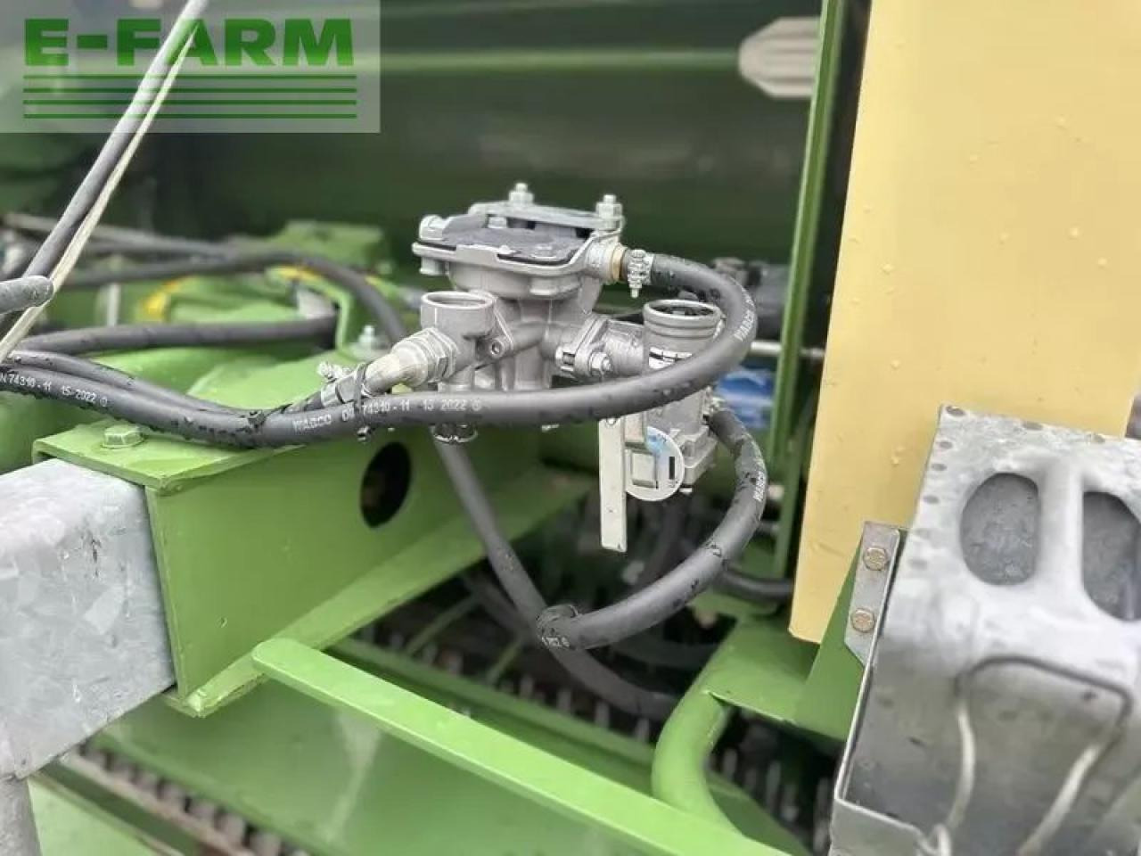 Krone vario pack 1500 multi cut rundballenpresse - Vierkante balenpers: afbeelding 5 Krone vario pack 1500 multi cut rundballenpresse - Vierkante balenpers: afbeelding 5