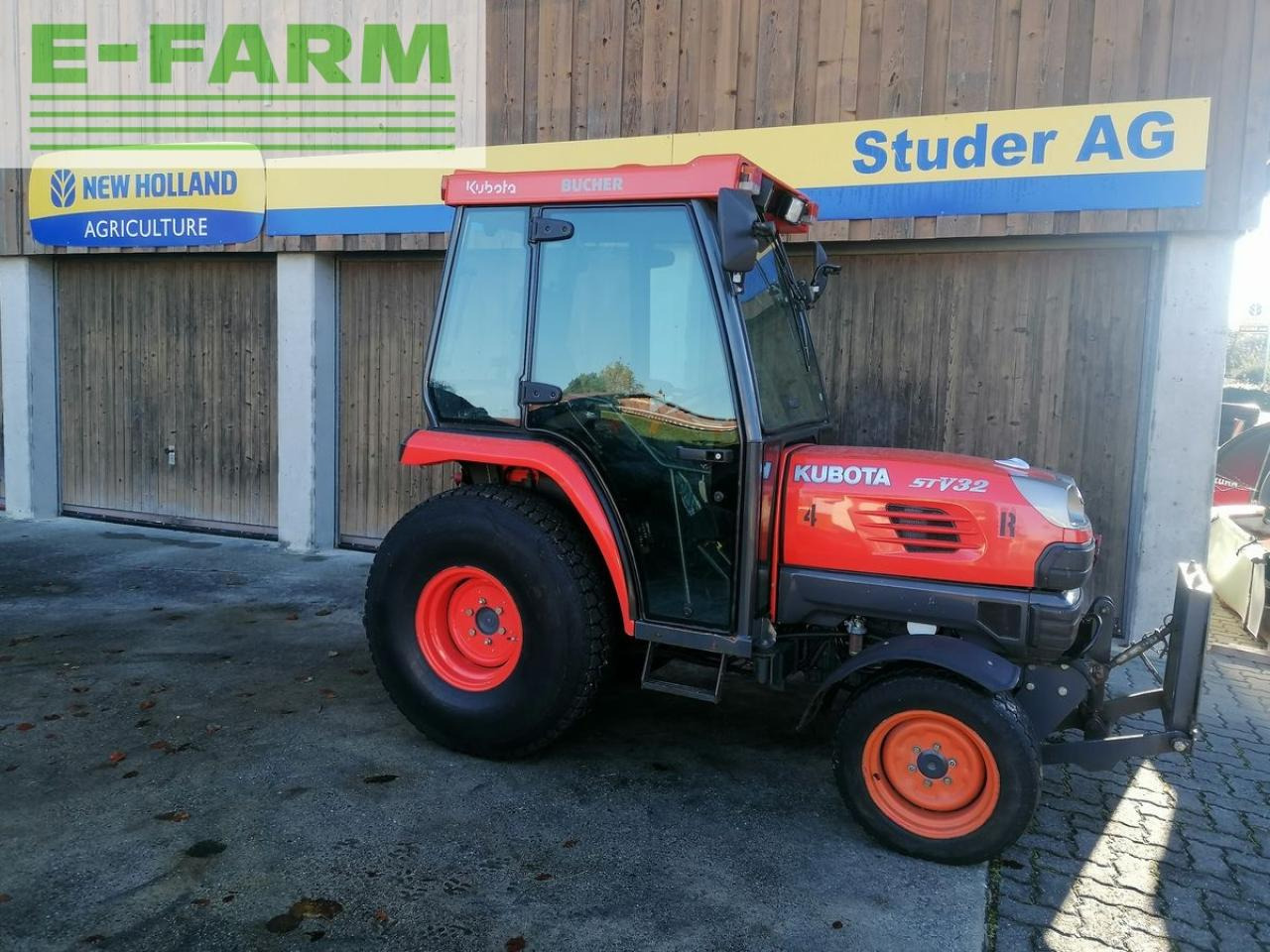Kubota stv 32 - Tractor: afbeelding 1 Kubota stv 32 - Tractor: afbeelding 1