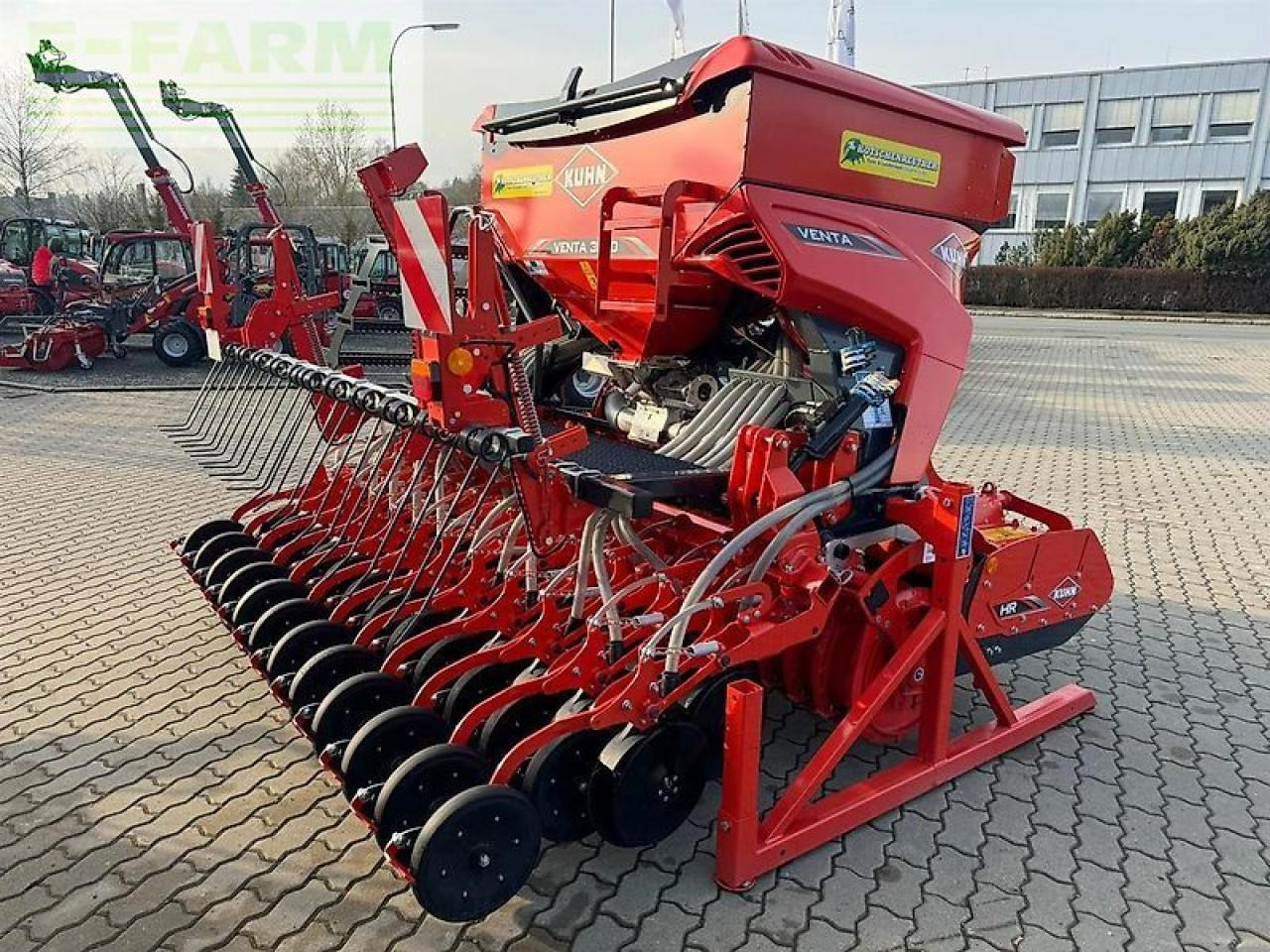 Kuhn venta 1500 liter + hr3030 - Zaaimachine: afbeelding 1 Kuhn venta 1500 liter + hr3030 - Zaaimachine: afbeelding 1