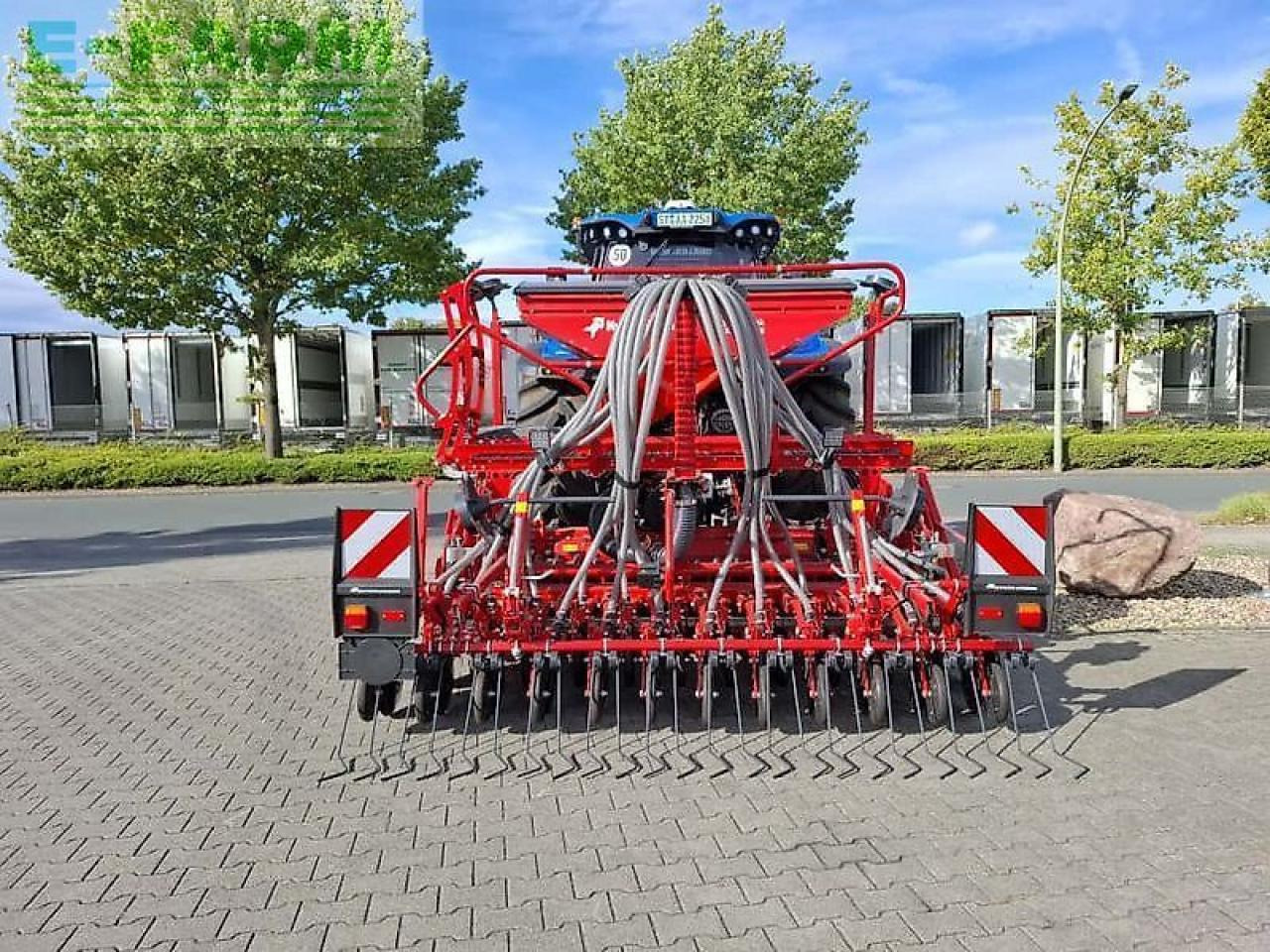 Kverneland e-drill mit s-serie kreiselegge - Zaaimachine: afbeelding 4 Kverneland e-drill mit s-serie kreiselegge - Zaaimachine: afbeelding 4