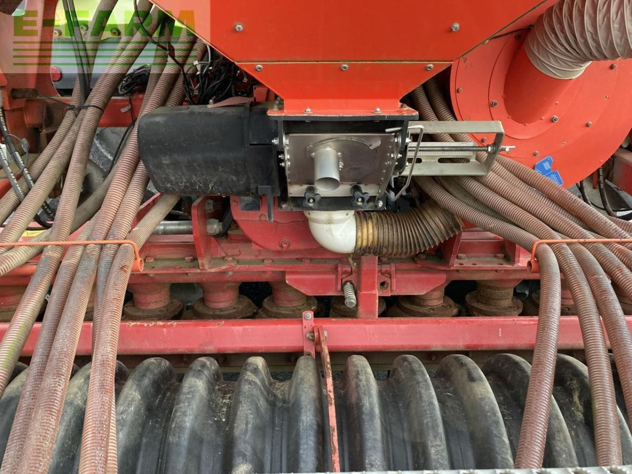 Kverneland ngs 101 mit kuhn venta lc 4000 - Zaaicombinatie: afbeelding 5 Kverneland ngs 101 mit kuhn venta lc 4000 - Zaaicombinatie: afbeelding 5