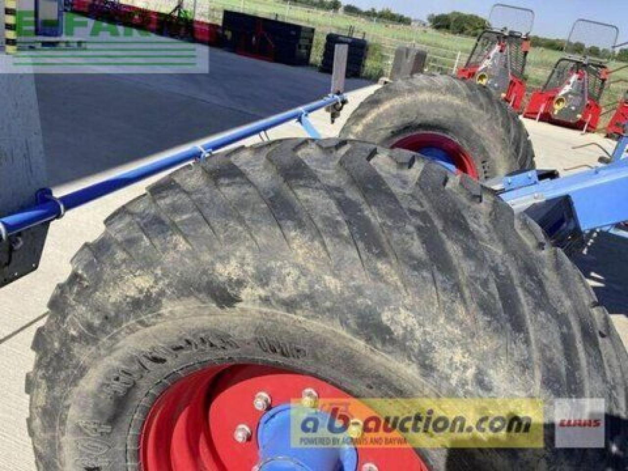 Lemken zirkon 12 mit fahrwerk - Schijveneg: afbeelding 4 Lemken zirkon 12 mit fahrwerk - Schijveneg: afbeelding 4