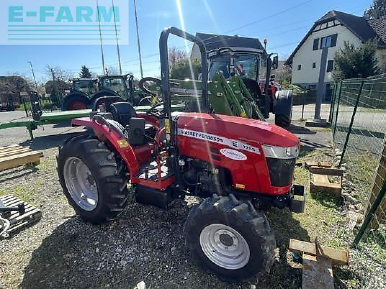 Massey Ferguson 1755e - Tractor: afbeelding 1 Massey Ferguson 1755e - Tractor: afbeelding 1