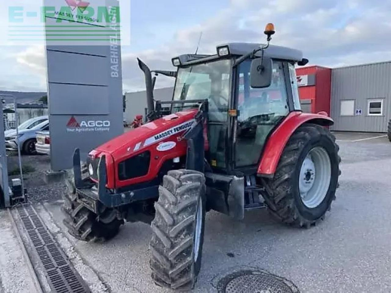 Massey Ferguson 5455 - Tractor: afbeelding 1 Massey Ferguson 5455 - Tractor: afbeelding 1