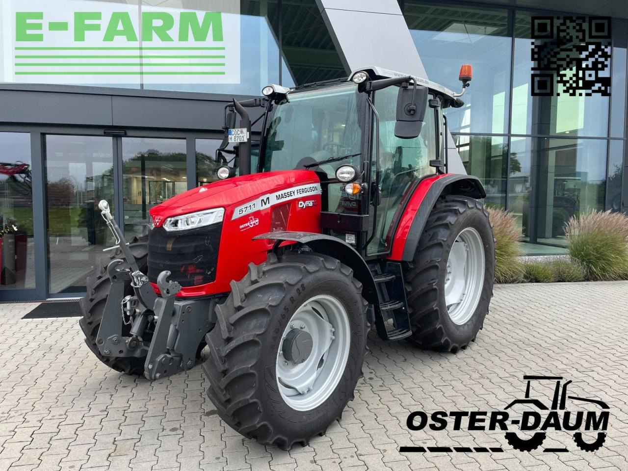 Massey Ferguson 5711 m dyna 4 - Tractor: afbeelding 1 Massey Ferguson 5711 m dyna 4 - Tractor: afbeelding 1