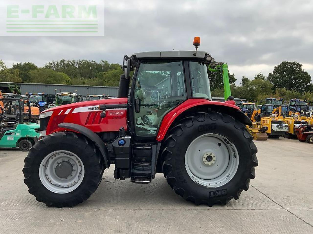 Massey Ferguson 6716s dyna 6 tractor (st24184) - Tractor: afbeelding 5 Massey Ferguson 6716s dyna 6 tractor (st24184) - Tractor: afbeelding 5