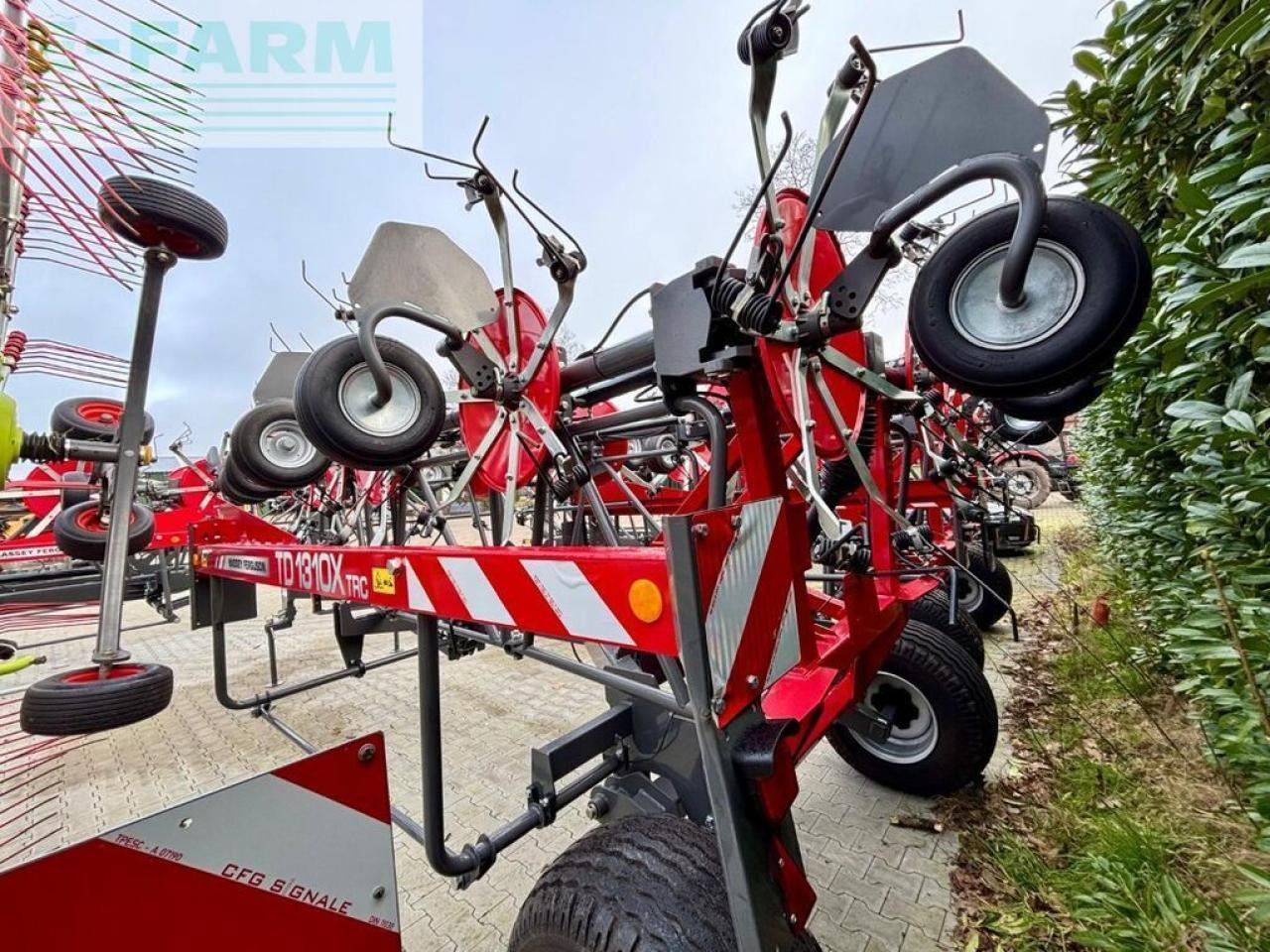 Massey Ferguson td 1310 x trc, wie neu ! - Hooischudder: afbeelding 3 Massey Ferguson td 1310 x trc, wie neu ! - Hooischudder: afbeelding 3