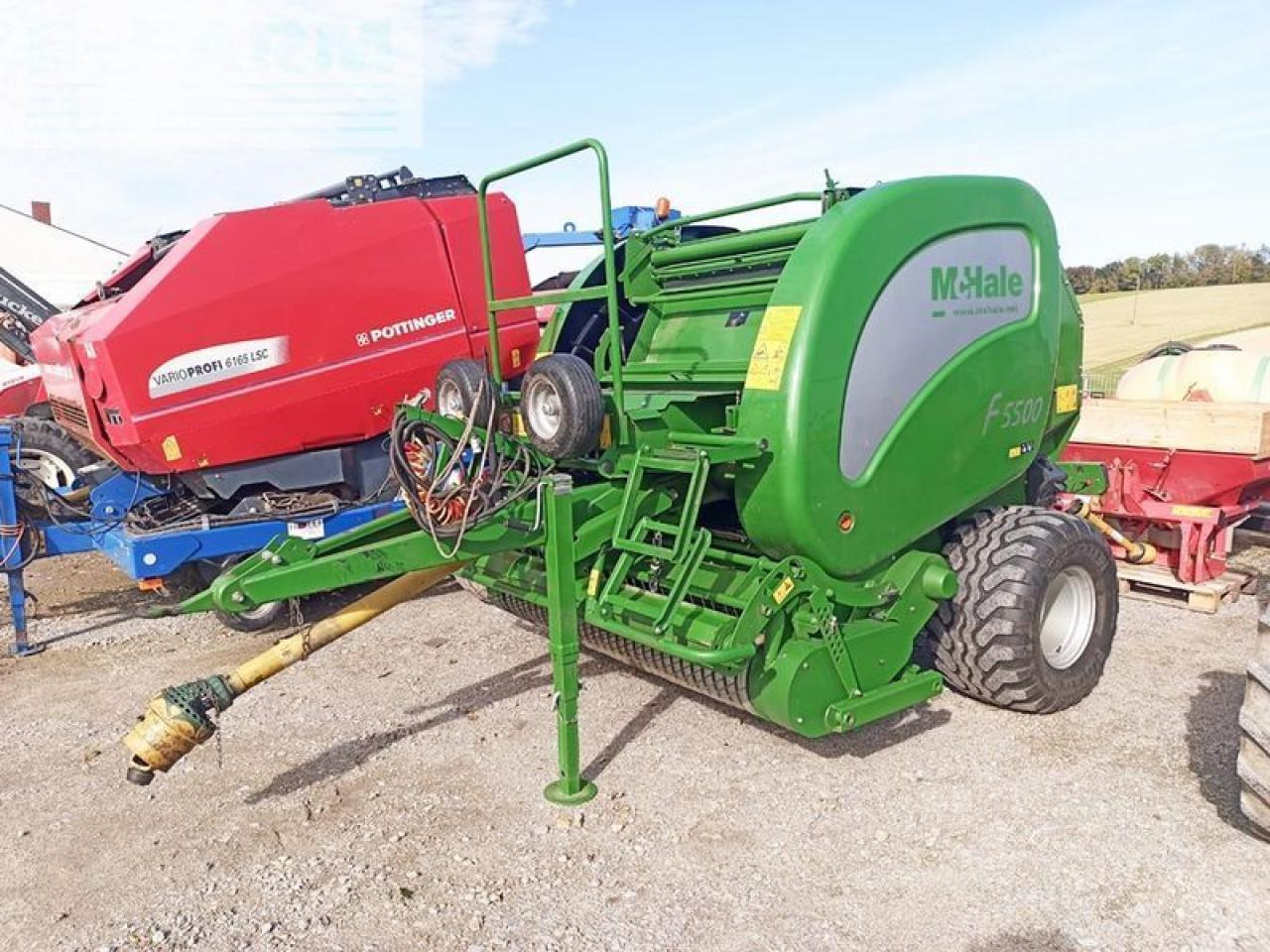 Mc Hale f5500 rundballenpresse - Vierkante balenpers: afbeelding 1 Mc Hale f5500 rundballenpresse - Vierkante balenpers: afbeelding 1
