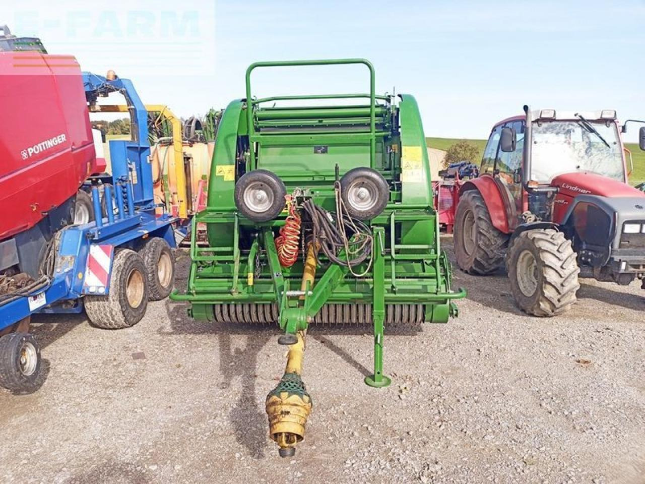 Mc Hale f5500 rundballenpresse - Vierkante balenpers: afbeelding 2 Mc Hale f5500 rundballenpresse - Vierkante balenpers: afbeelding 2